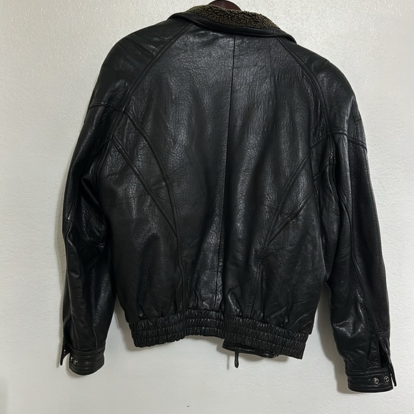 Lucky Leather Co Insulated Leather Jacket, Size Large, in Good Condition, Brown - Picture 6 of 11